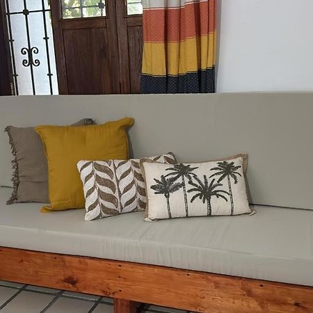 לינה וארוחת בוקר פוארטו אסקונדידו Casa Vacacional מראה חיצוני תמונה