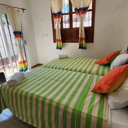 לינה וארוחת בוקר פוארטו אסקונדידו Casa Vacacional מראה חיצוני תמונה